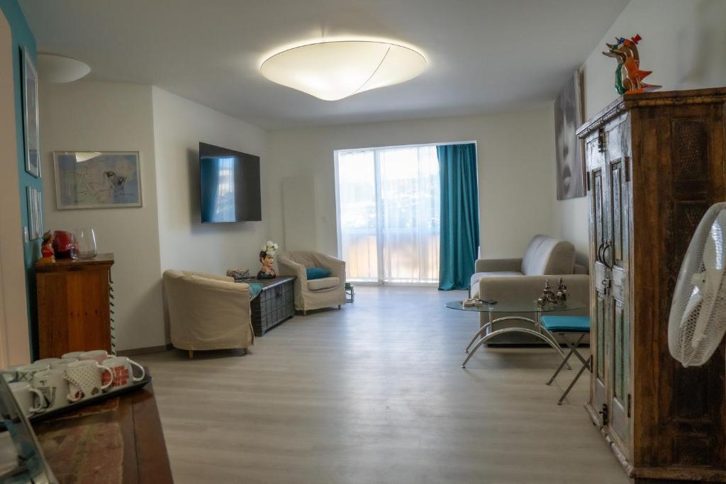 T2! 3 ou 4 personnes centre ville neuf avec garage - 3