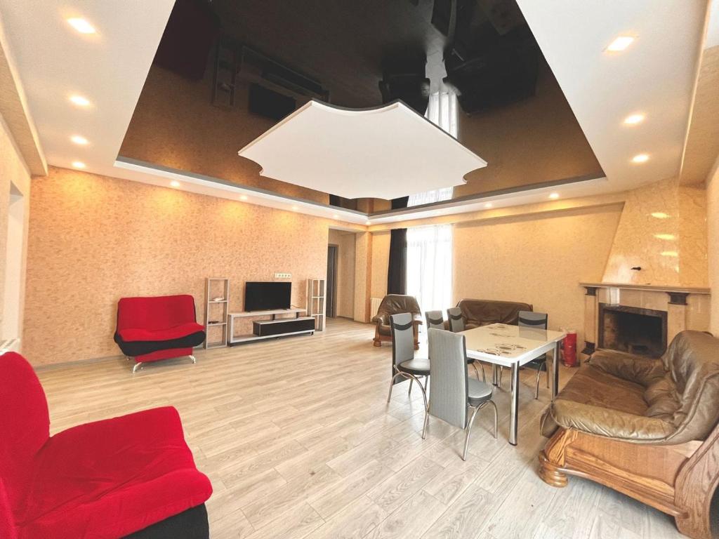 15th Floor flat with Fireplace & 3 big Balconies, Tbilisi