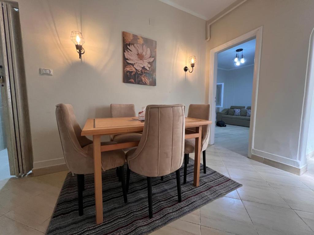 2 Bedroom Minutes Away From Nile, Káhira