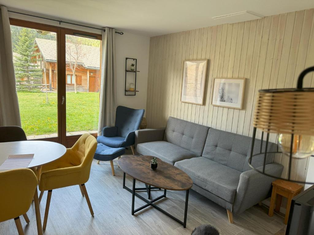Chalet 6 à 8 P , 3 chambres , dévoluy ski - 3