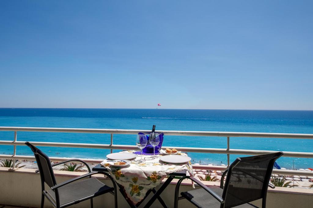 Wonderful Apartment on Sea, Nice