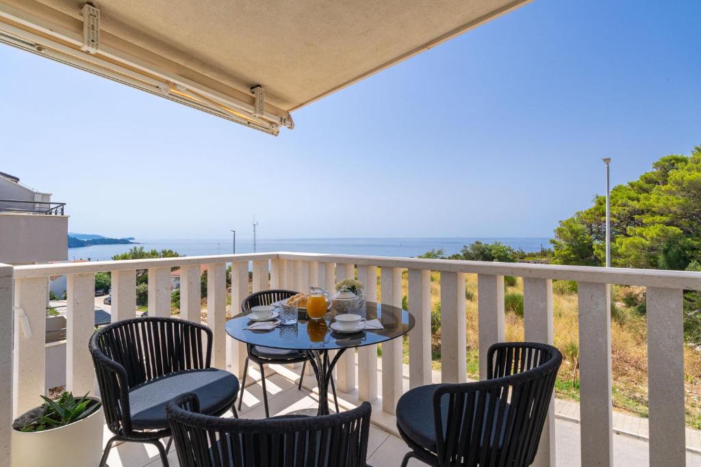 Apartment Apollo in Dubrovnik with sea view, Dubrovník