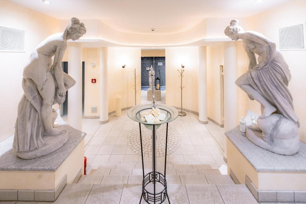 Hotel Alex - 5