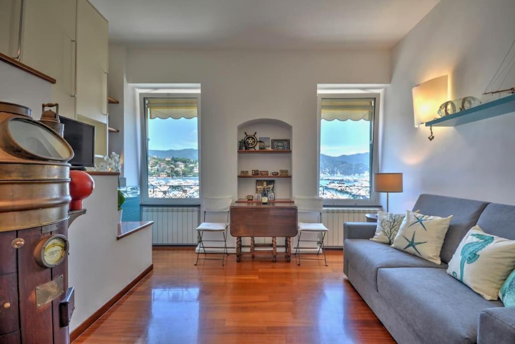 La Nicchia sul porto- Piccolo appartamento vista a mare a un passo dalle spiagge - 4 posti letto - 3