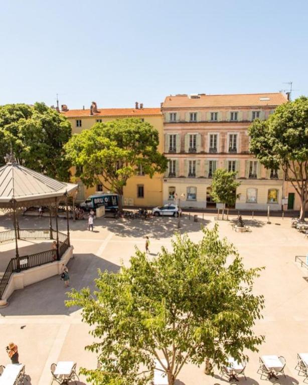 2- Cosy one bedroom apt 2-4p, located Place Nationale - 2