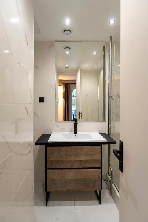 Marais, Rue Beaubourg - 6 places - 4
