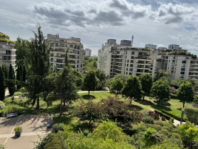 Paris Eiffel, Paris