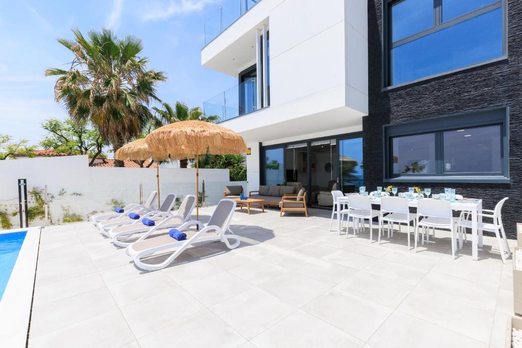 UHC Villa Portofino - 3