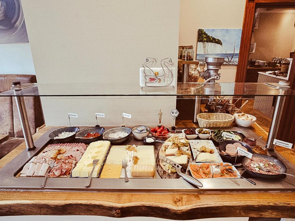 Food and beverages, Gastehaus Astrids Strandmuschel in Ostseebad Binz