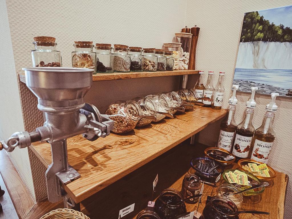 Food and beverages, Gastehaus Astrids Strandmuschel in Ostseebad Binz