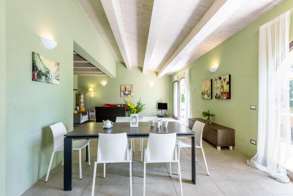 Cignella Resort — Restaurant & bars in Trequanda, Tuscany