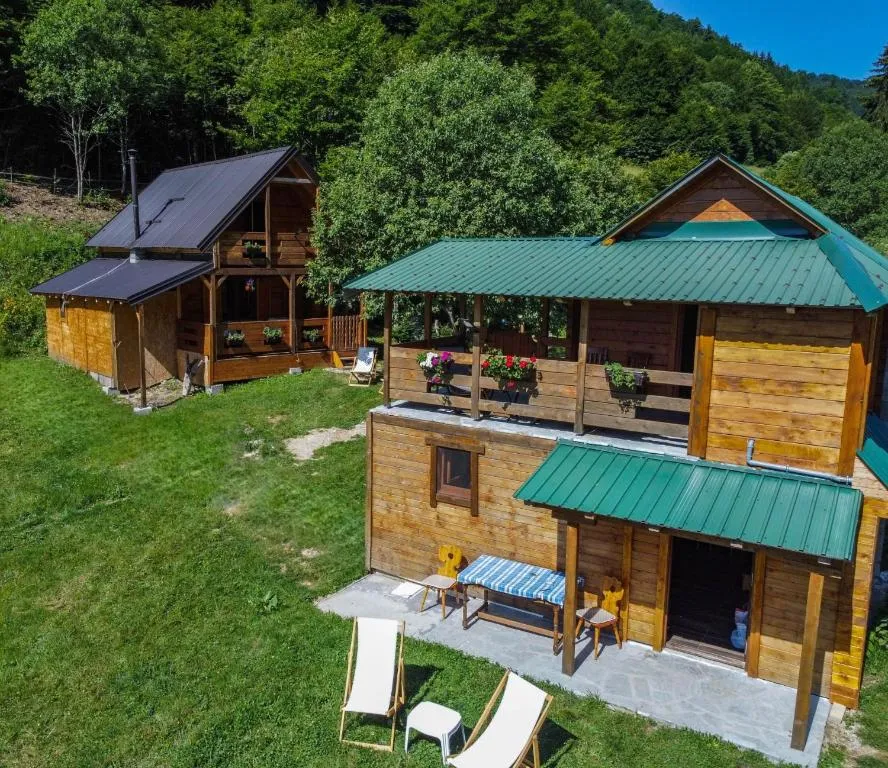 Green Cottages，位于贝拉内的酒店