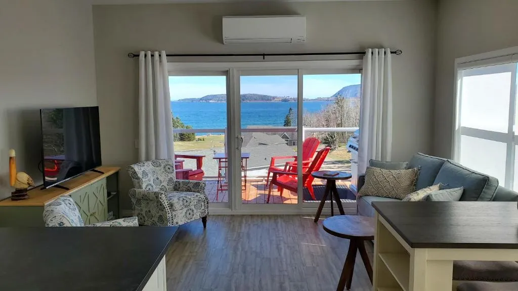 Ocean Breeze, hotel in Ingonish Beach