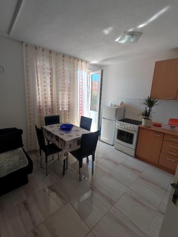 Apartman Sutomore - 5
