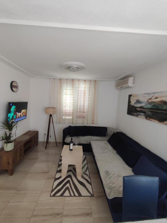 Apartman Sutomore, Sutomore