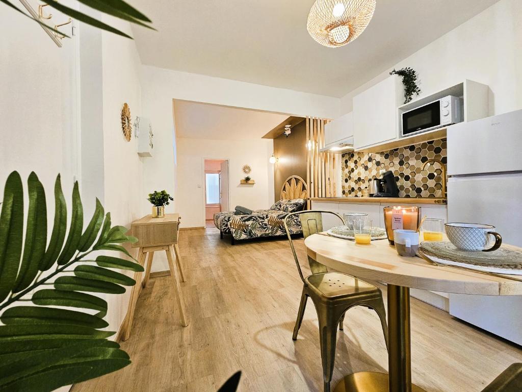 Tout confort ! Balnéo, Sauna, Cinéma, Climatisation, Parking, WiFi - 5