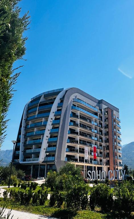 Soho City Mountain - 2