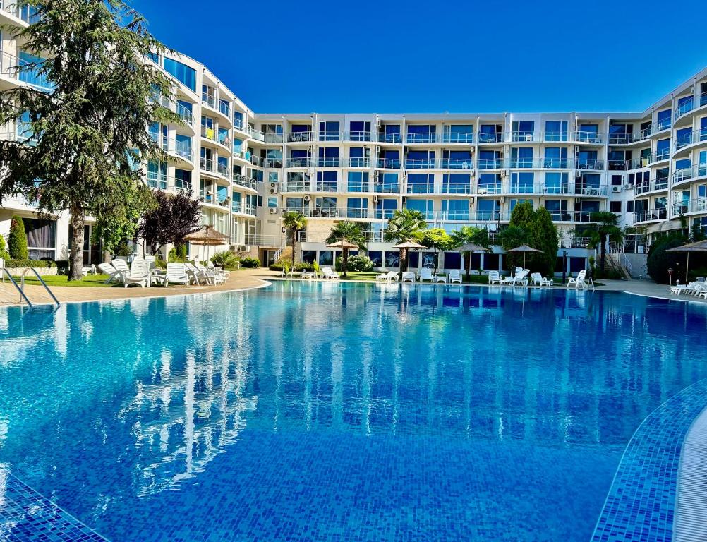 Atlantis Resort & 4 swimming pools & Spa & Апартамент, Burgas
