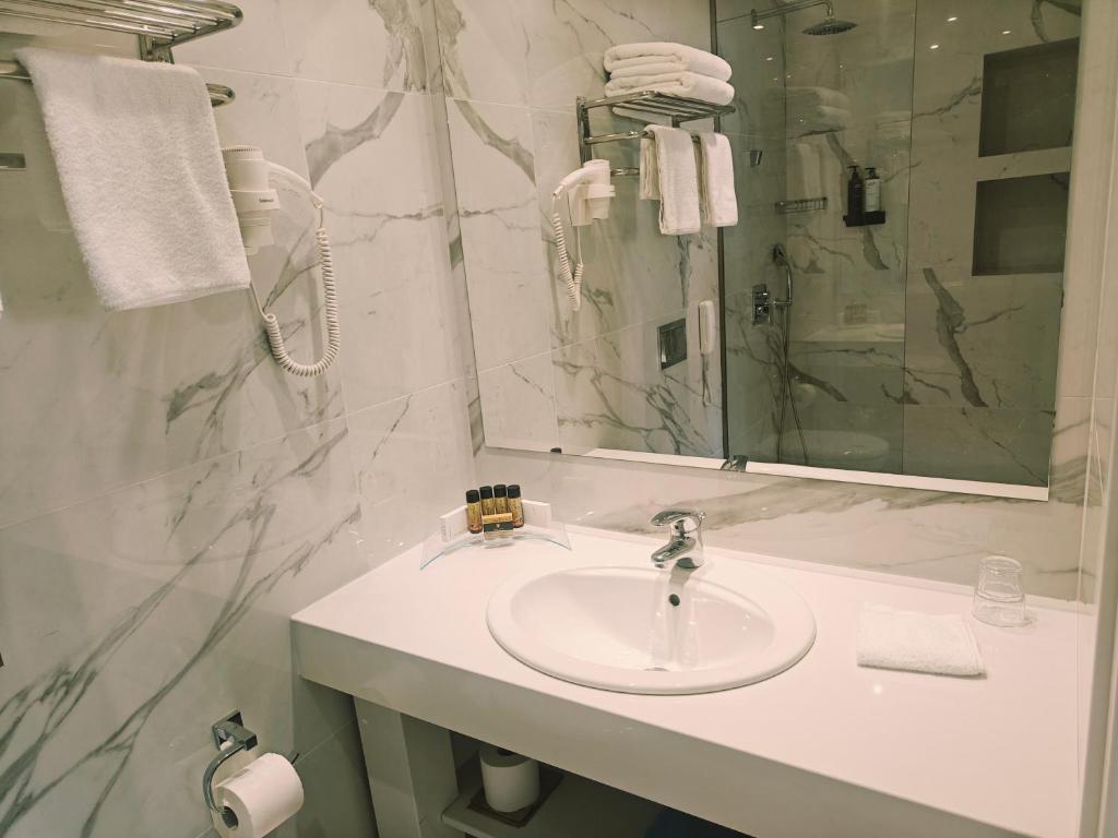 Ibiscus Hotel — Hotel rooms in Rhodes Town, South Aegean