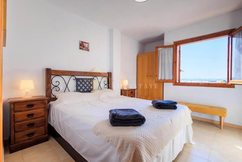 2 BR Beautiful apartment 300m from beach with pool! - 1