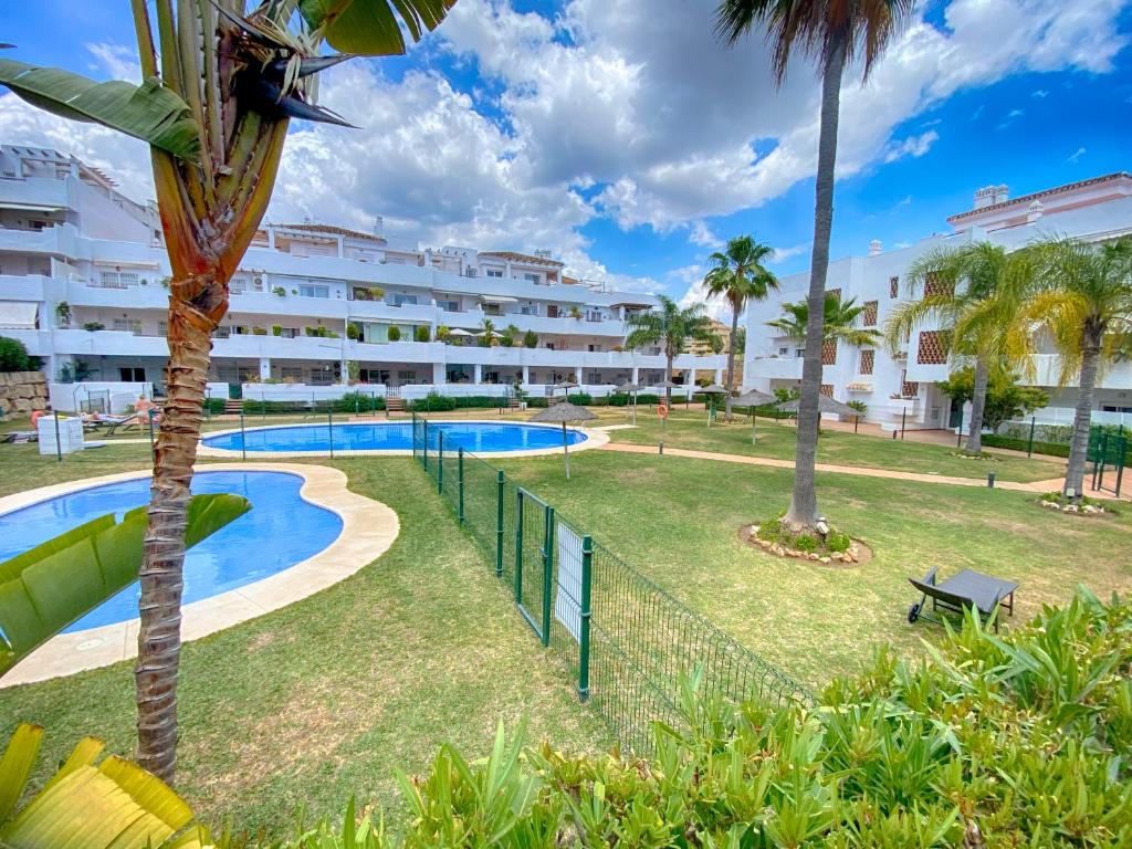 Lunymar Selwo Estepona by La Maison Marbella Rentals, Estepona