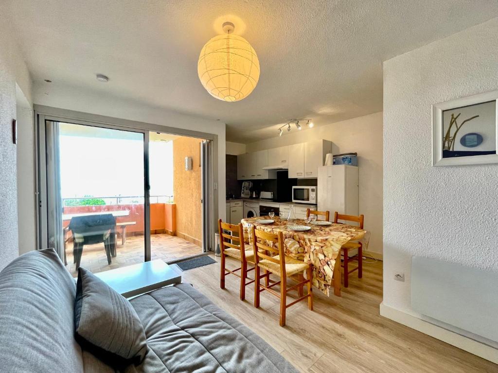 Appartement T3 face à la mer avec terrasse et parking privé à Sète - FR-1-338-587 - 2