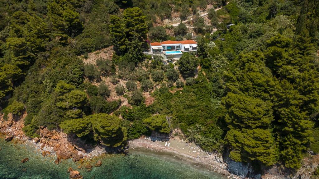 Mourtia LA0414, Athéaton