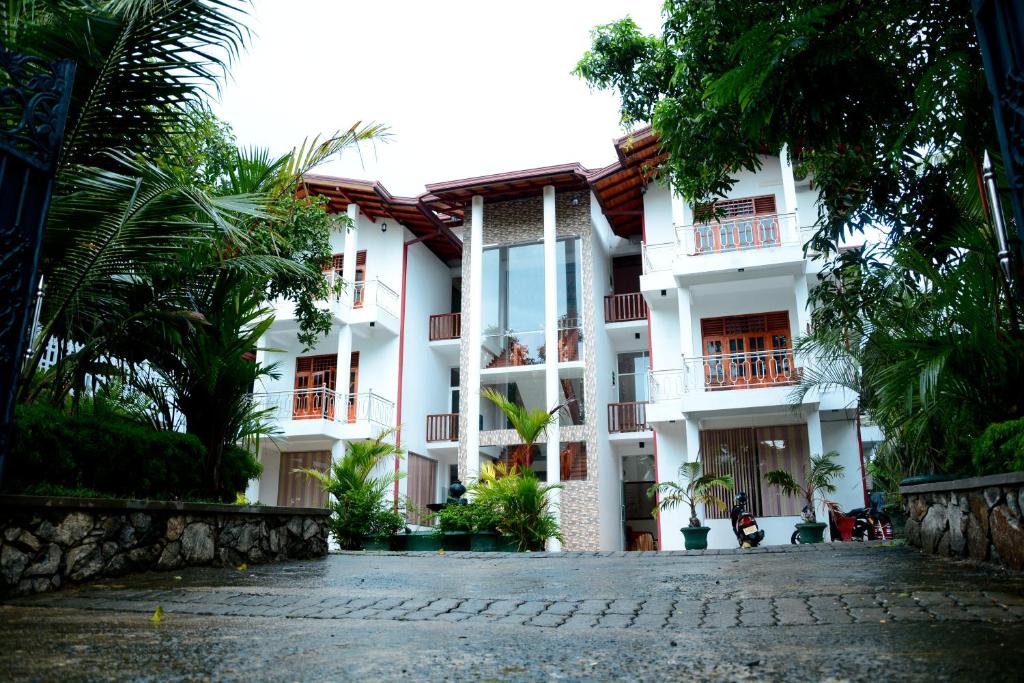 Tangalle Papaa Palace photo