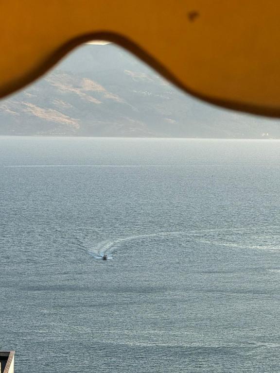 SeaJoy View Apartment, Sarandë