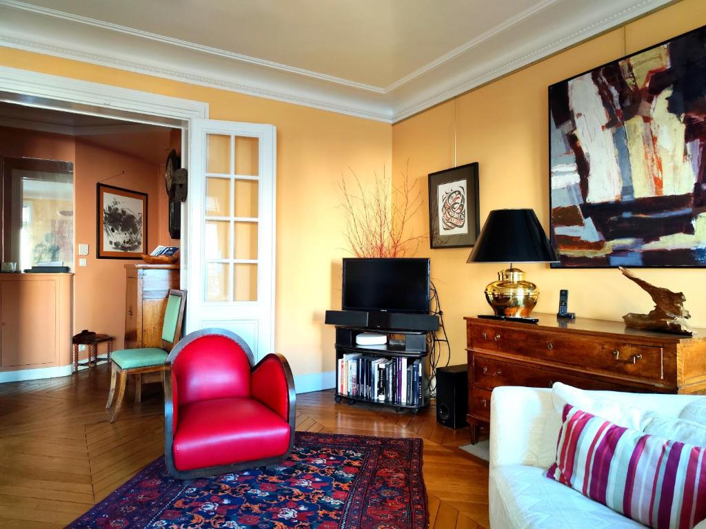 Paris 16 Apartment in Quiet Residential District - 4