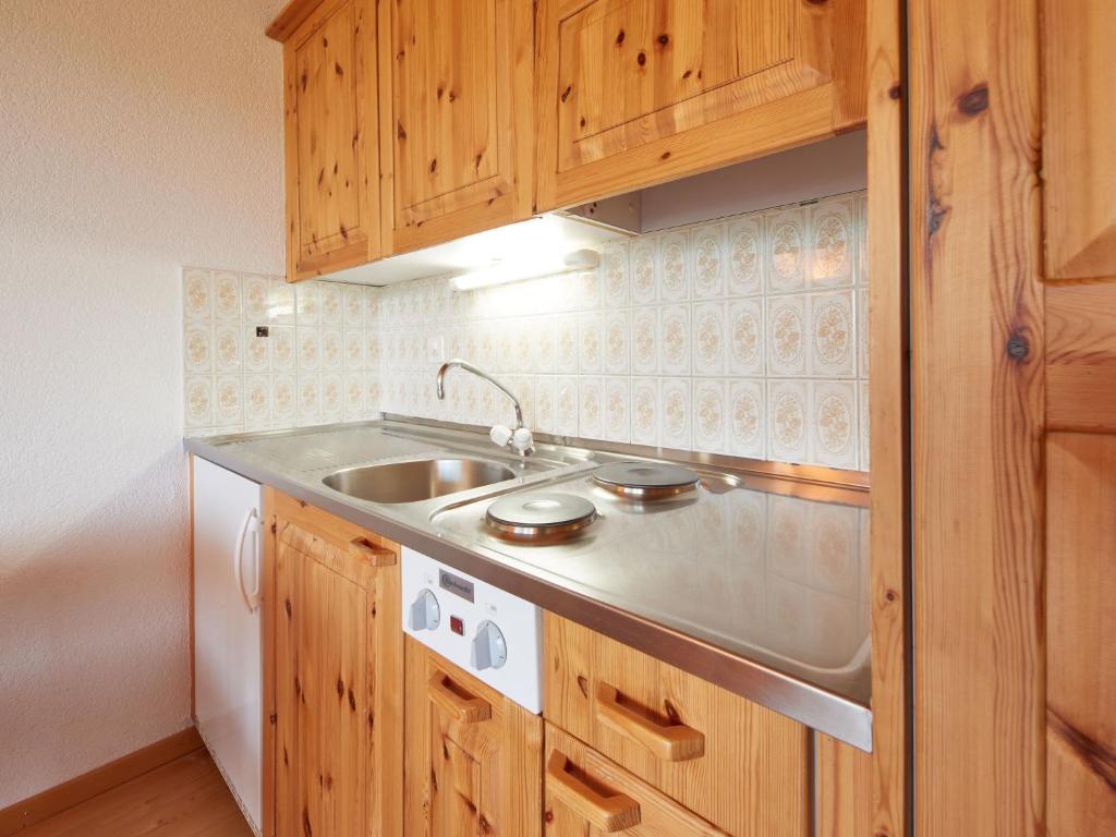 Apartment Dixence 109 by Interhome - 3