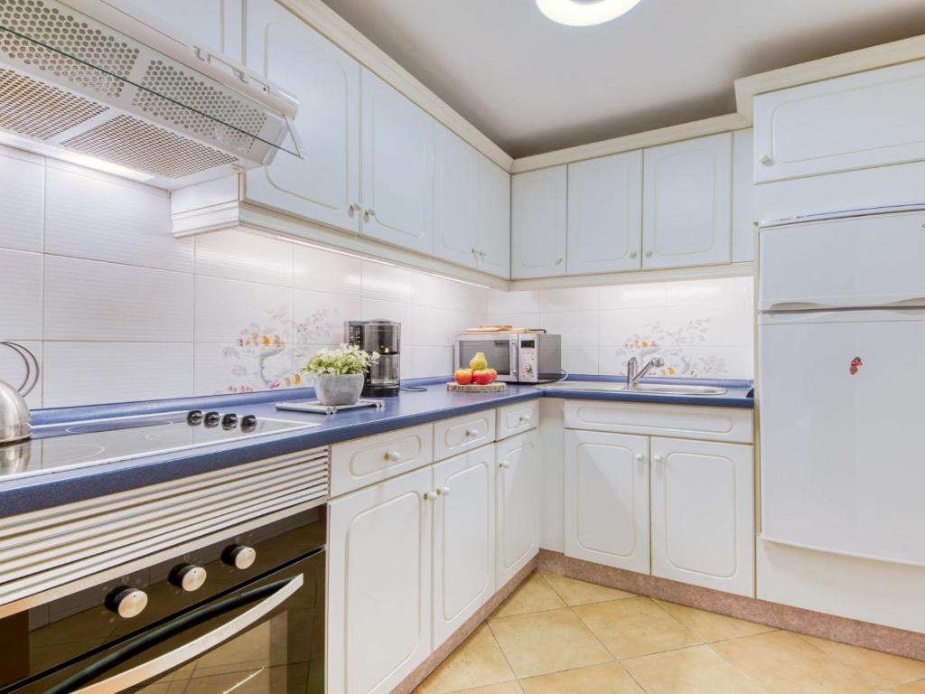 Apartment Roses Holiday Center-25 by Interhome - 3