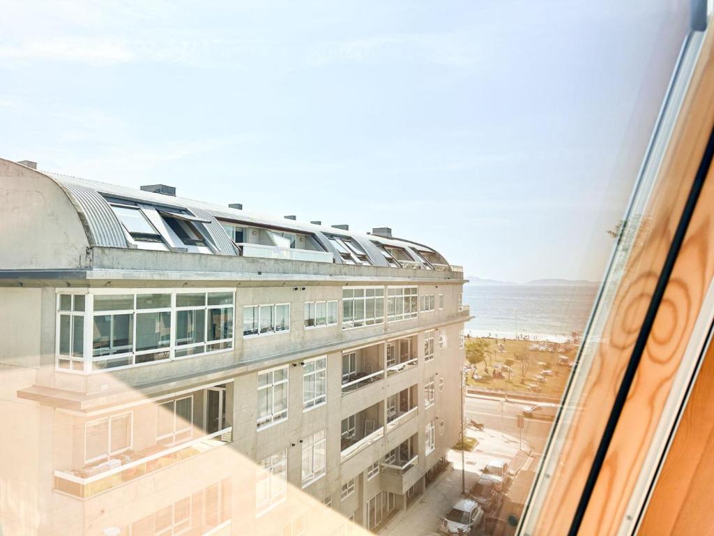 Apartamento Samil Primera Línea de Playa 3O - 4