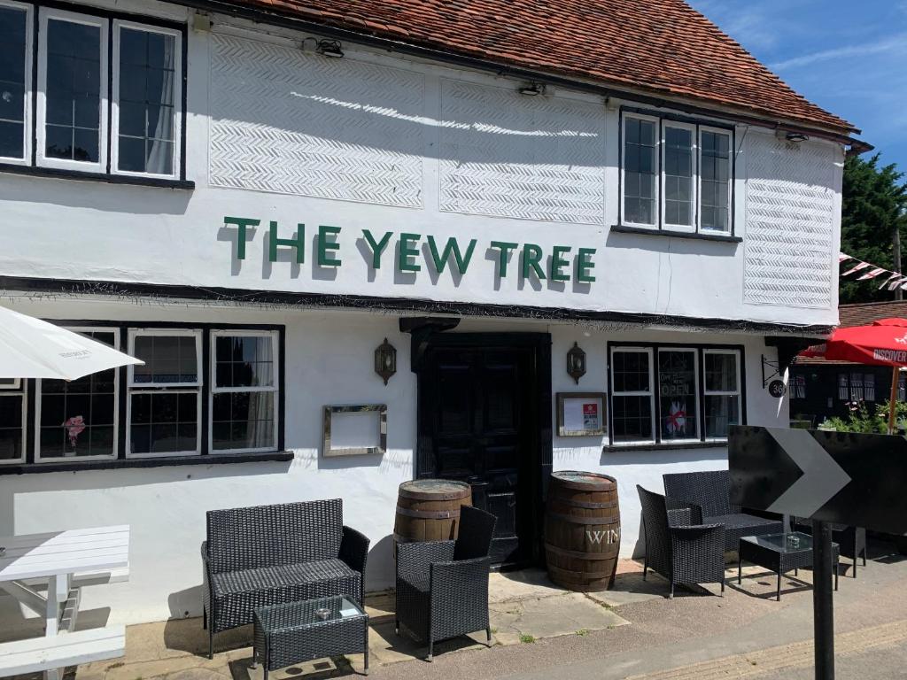 Stay and Relax at The Yew Tree, Manuden