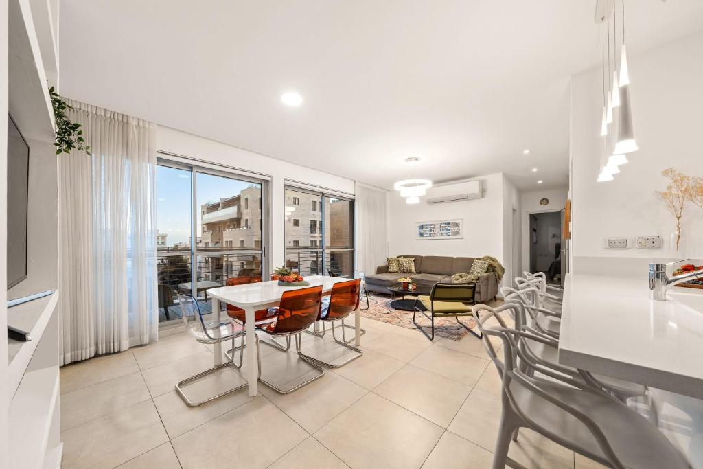 Haneviim 45 - Isrentals, Jeruzalém