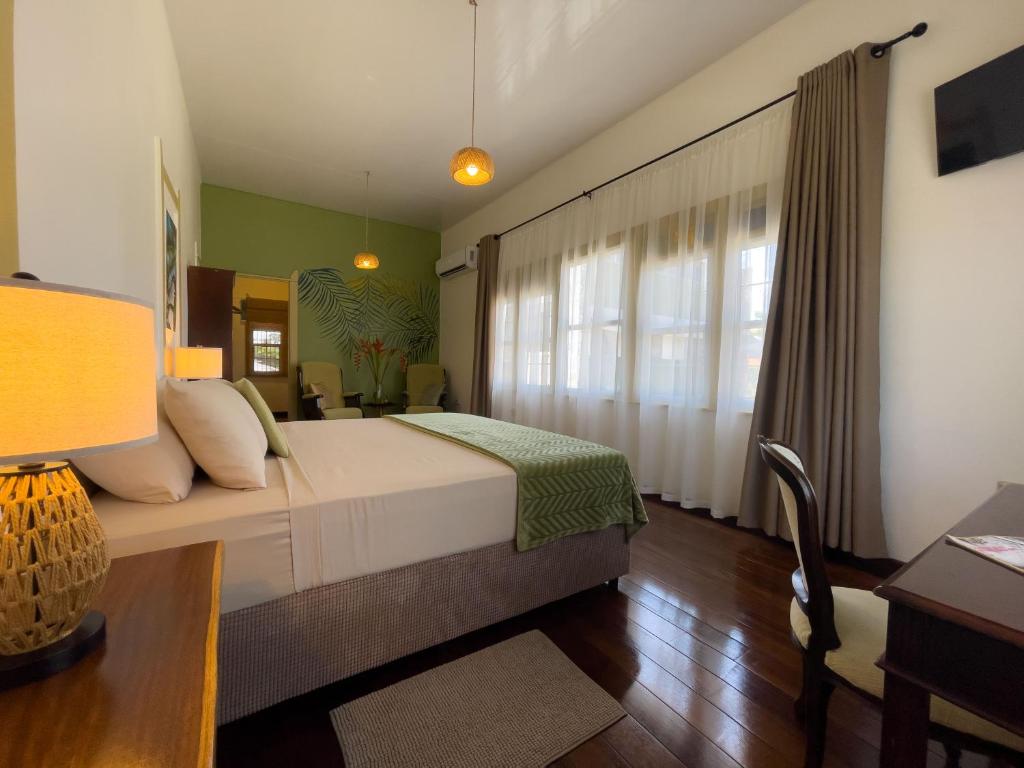 Queen Maxima by Prins Hendrik Suites