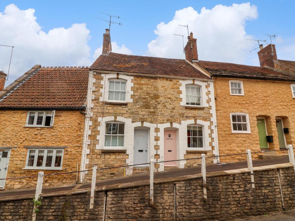 Pendennis, Sherborne