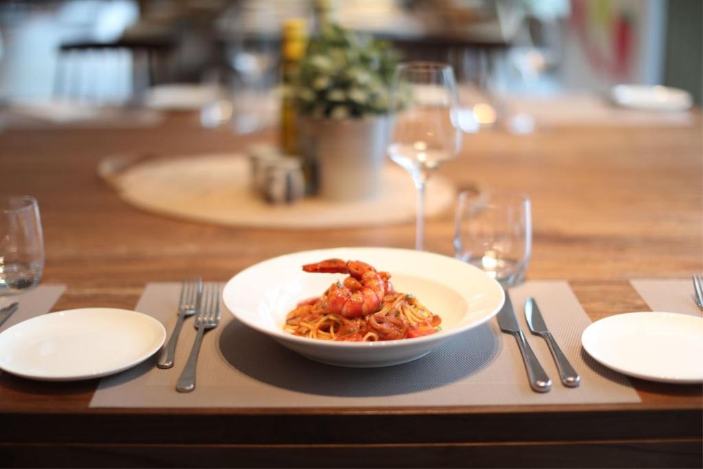 Mâncare şi băutură