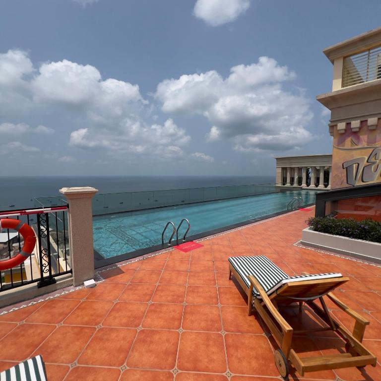 Oscar Seaview Apartment