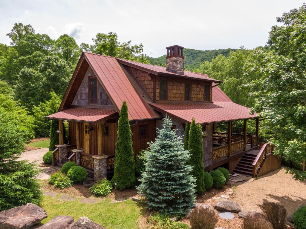 Rivers Edge at Eagles Nest, Banner Elk