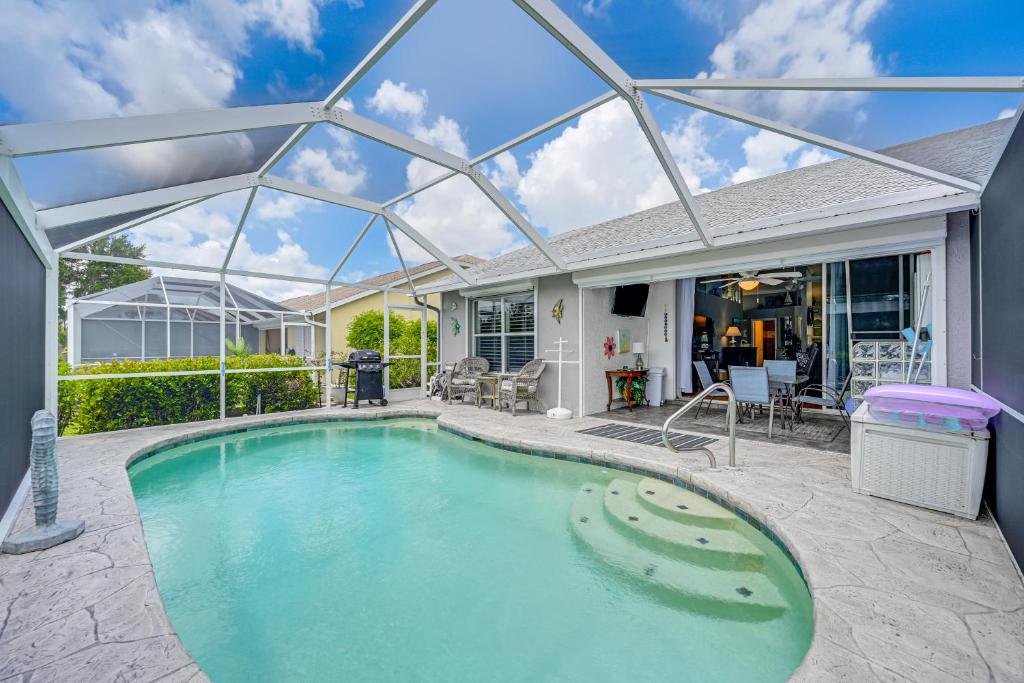Charming Naples Getaway with Pool Less Than 5 Mi to 5th Ave!, Naples
