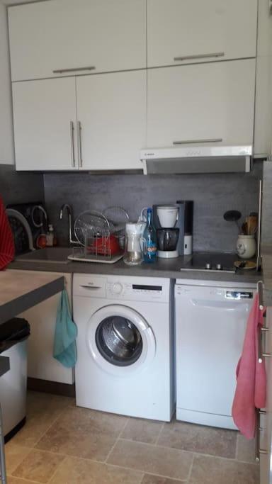Appartement climatisé 4 personnes dans une résidence avec piscine - 3