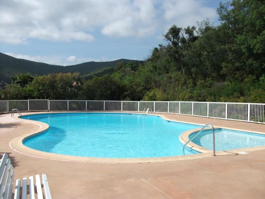 Appartement climatisé 4 personnes dans une résidence avec piscine - 2