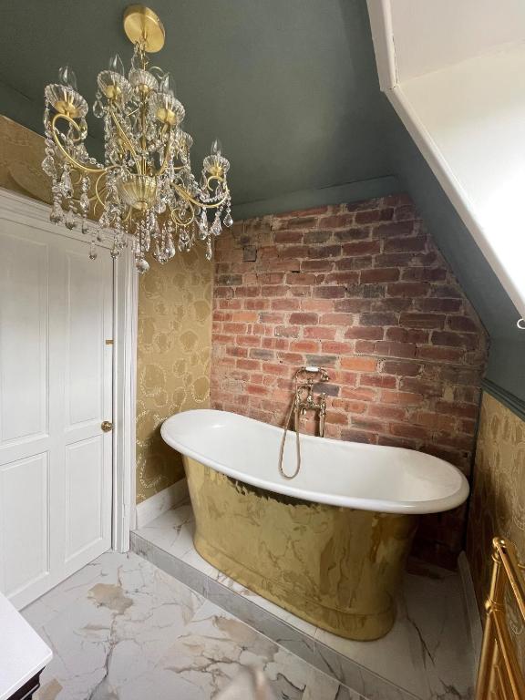 Pheasant's Hollow, Harrogate