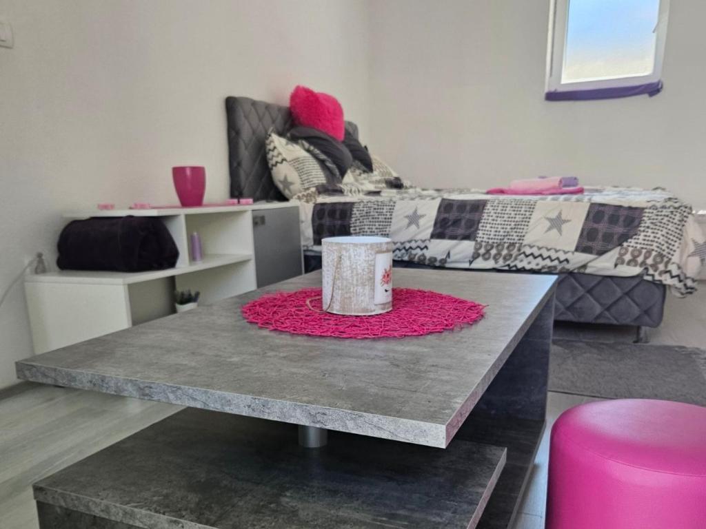 MM apartman, Mladenovac