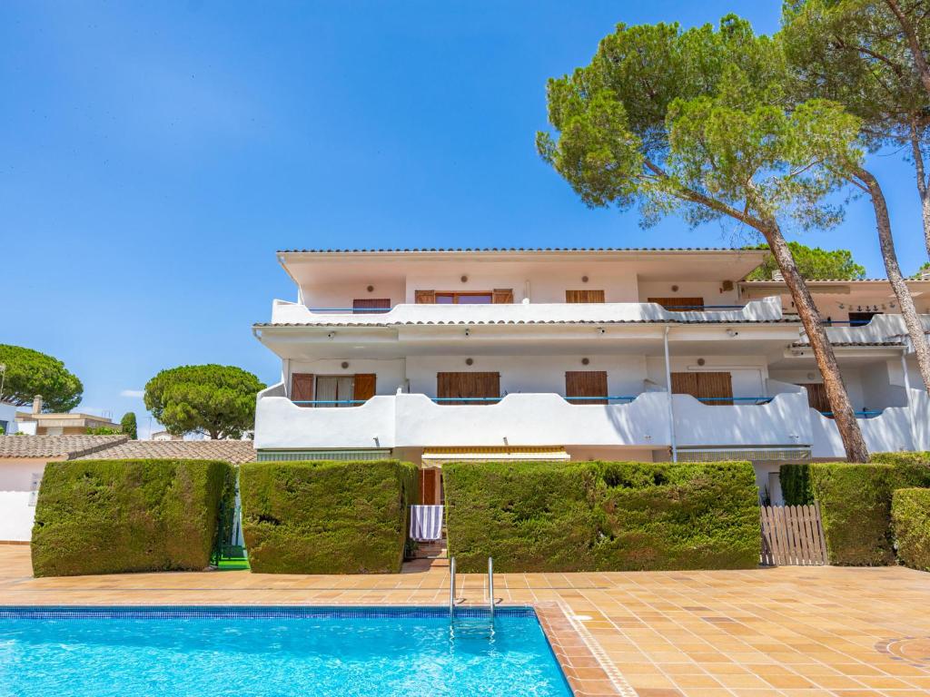 Apartamento Familiar con Climatización y Aparcamiento Cerca de la Playa - ES-325-20 - 3