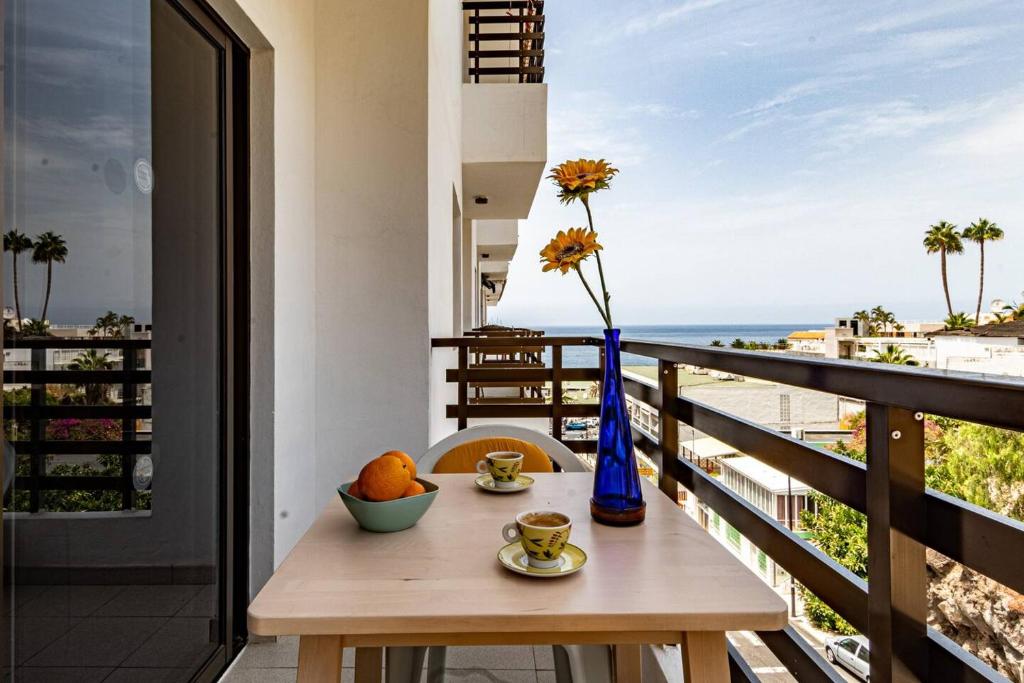 Cozy 2B Apt by the Beach by Dream Homes Tenerife - 2