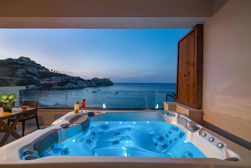 Diamanti Residence Beachfront Red suite-Ligaria 전경