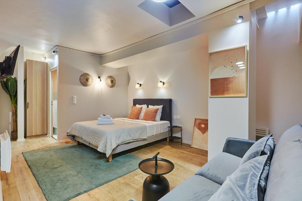 Residence centre de Paris by Studio prestige - 2