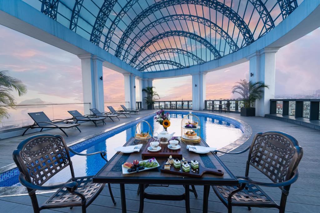 3. 패딩턴 호텔 하..